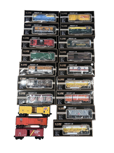 lot 16B image: (19) K-Line Freight Box Cars