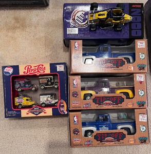lot 70C image: Tip Off Collector Car Banks & More