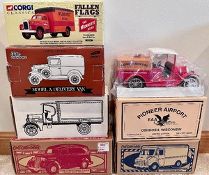 lot 42C image: (7) Assorted Collector Model Cars Including Corgi, Racing Champions & More