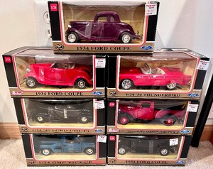 lot 47C image: (7) Redbox Collector Cars Including Coupes, Thunderbirds & Pick Up Trucks