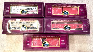 lot 28B image: Five M.T.H Electric Train Cars