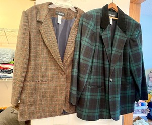 lot 154 image: Two Vintage Sag Harbor Womens Blazers