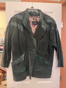 lot 149 image: Vintage Bermans Leather Jacket Womens Large (Dark Green)