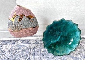 lot 171 image: Southwest Pottery Vase & Mountain Pottery Canada Green Dish