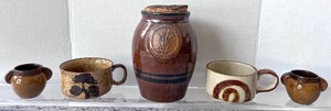 lot 173 image: Five Pieces of Brown Pottery