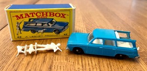 lot 39 image: Matchbox 42 Studebaker Station Wagon