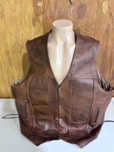 lot 139 image: All-State Leather Riding Vest - Size 60