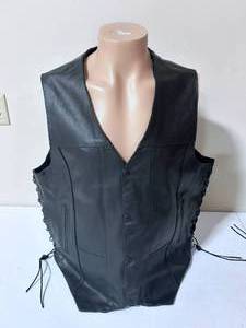 lot 141 image: All-State Leather Riding Vest - Size 50