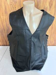 lot 148 image: All-State Leather Riding Vest - Size 60
