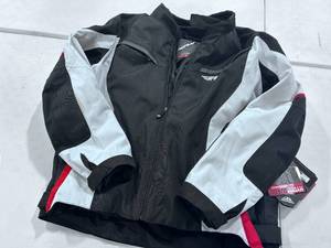 lot 151 image: Fly Strata Riding Jacket - Size 4XL