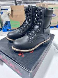 lot 75 image: Z-1R Premium Leather Motorcycle Boots - Mens Size 8.5