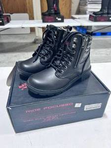 lot 85 image: Z-1R Premium Leather Motorcycle Boots - Womens Size 7