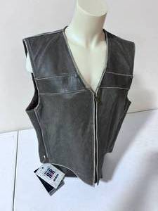 lot 131 image: River Road Leather Riding Vest - Size 2XL