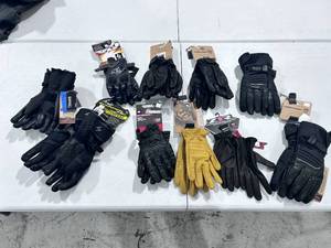 lot 292 image: Bike and Weight lifter Gloves - Sizes vary