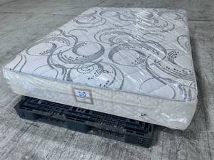lot 1 image: Sealy Posturepedic 11 Firm Queen Mattress