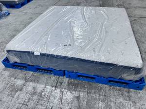 lot 16 image: Sleepys By Sealy Medium Euro Top King Mattress MSRP- $ 799.99 - No Reserve