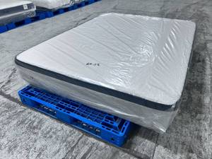 lot 22 image: Sound Sleep 11 Firm Hybrid Queen Mattress