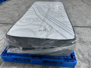 lot 24 image: Beautyrest Hybrid  Twin XL 12 Medium-Firm MRSP $1,099 - No Reserve