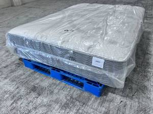 lot 16 image: Southerland Aritta 14 Queen Pillow top Mattresses