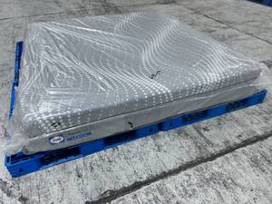 lot 19 image: Sealy Posturepedic Hybrid King Mattress
