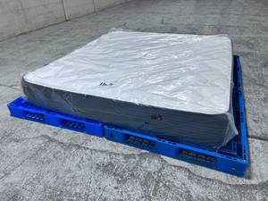 lot 3 image: Standard 11 Firm Innerspring King Mattress - No Reserve