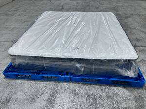 Stearns & Foster Lakeridge Pillow Top King Mattress - MSRP $1,199.99 - No Reserve!