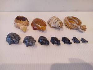 lot 19 image: Lot of Stone Turtles