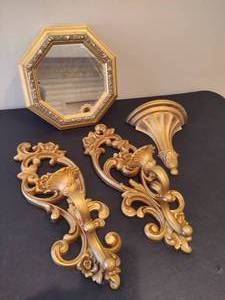 lot 32 image: Gold - Tone Wall Decor