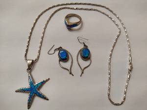 lot 118 image: Blue Opal Starfish Pendant, Earrings & Ring