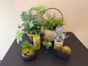 lot 60 image: Faux Plant and Succulent Decor & Candle