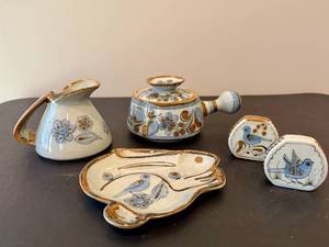 lot 57 image: El Palomar Mexican Pottery - Soup Bowl, Small Pitcher & More