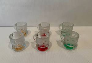 lot 64 image: Small Crisa Corona Beer Mugs