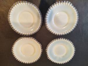 lot 147 image: Vintage Fenton Silver Crest Milk Glass Set of Four Plates