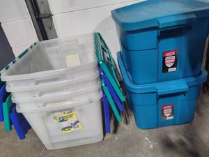 lot 151 image: Six Storage Totes