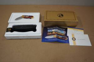 lot 18 image: Franklin Mint McCormick-Deering 10-20 Tractor Folding Knife