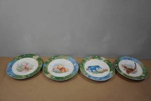 lot 33 image: Set of 4 Vintage Simply Pooh Porcelain Dessert Plates