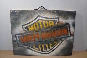 lot 63 image: Wooden Harley-Davidson Motorcycle Sign
