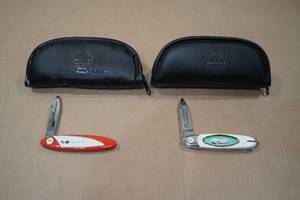 lot 97 image: 2 Franklin Mint Pocket Knives -1957 Convertible Roadster, 1953 Chevrolet Corvette