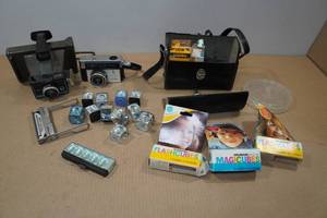 lot 111 image: Vintage Cameras and Accessories