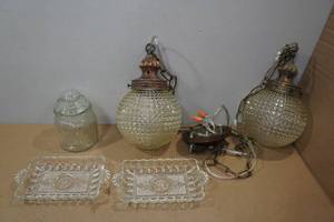 lot 118 image: Vintage Light Fixtures with Glassware