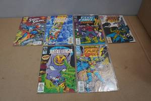 lot 136 image: 6 DC Comic Books -Justice League, Super-Soldier