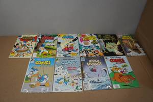 lot 140 image: 10 Disney Comic Books