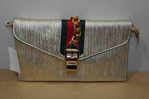 lot 158 image: Womens Purse