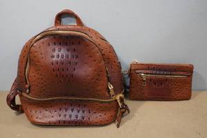 lot 164 image: Womens Matching Backpack and Wallet