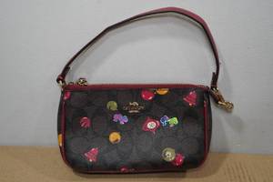 lot 168 image: Womens Coach Clutch Purse