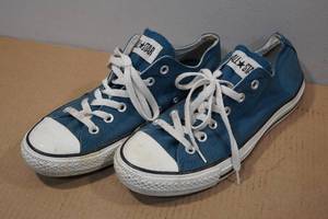lot 178 image: Converse All Star Unisex  Sneakers -Mens 8, Womens 10