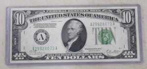 lot 153 image: 1928B $10 US FEDERAL RESERVE (A) NOTE HAMILTON SERIAL # A29928073A HIGH GRADE
