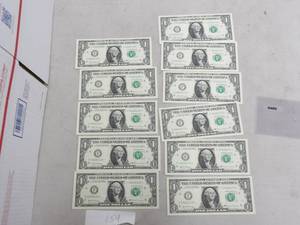 lot 159 image: 11- SEQUENTIAL 2017 $1 STAR NOTES SERIAL #09090165-09090175