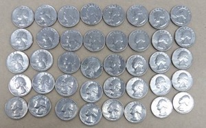 lot 223 image: 40) 1976 QUARTERS