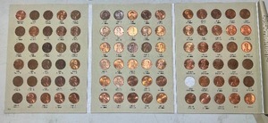 lot 9 image: LINCOLN CENT BOOK 1975-2013